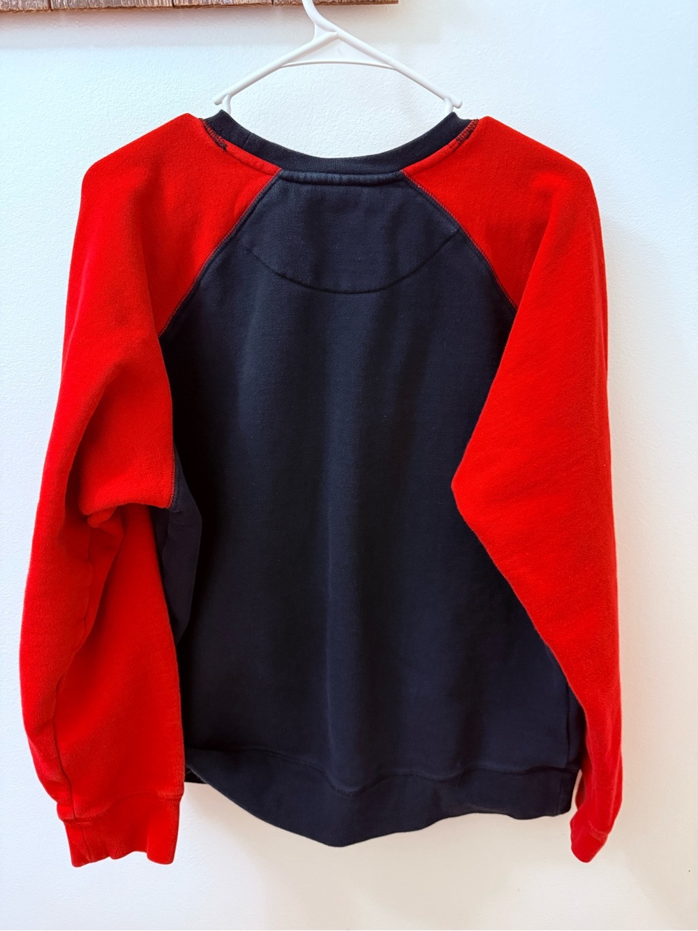 Starter College Vault sweatshirt Georgia Bulldogs Black & Red Raglan Sweatshirt - Picture 6 of 8